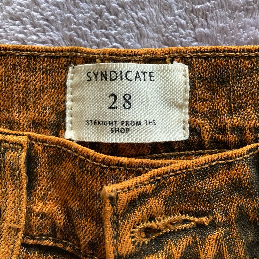 Women’s Flare Cargo Jeans with Pink Graphic Print - Picture 4 of 4